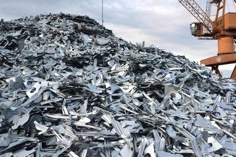 Việt Nam 'mở kho' đón hàng triệu tấn phế liệu từ Mỹ và Nhật Bản với giá siêu rẻ