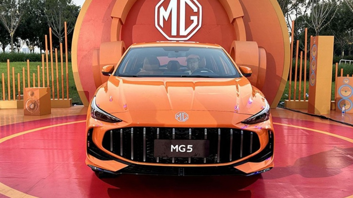 MG5 2026 ra mắt với giá chỉ 218 triệu: Sedan hạng C rẻ ngang một chiếc xe máy tay ga