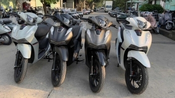Mẫu xe tay ga giá chỉ ngang Honda Wave: Thiết kế xịn như Honda SH và Vision rất phù hợp với phái nữ, đến từ thương hiệu Việt