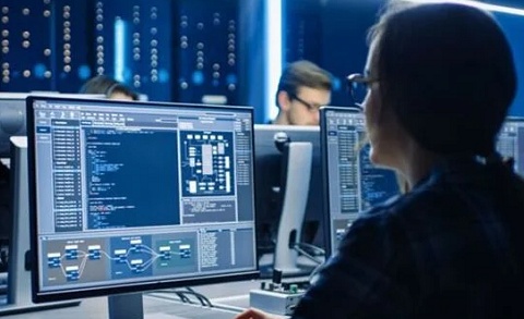 3 ngành học đang 'lên ngôi' thời đại mới: Việc làm không lo thiếu, lương cao ngay khi ra trường