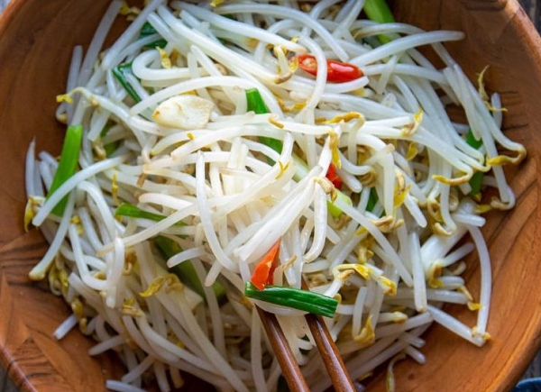Loại rau được Trung Quốc ví như 'nhân sâm', chợ Việt bán đầy với giá cực rẻ