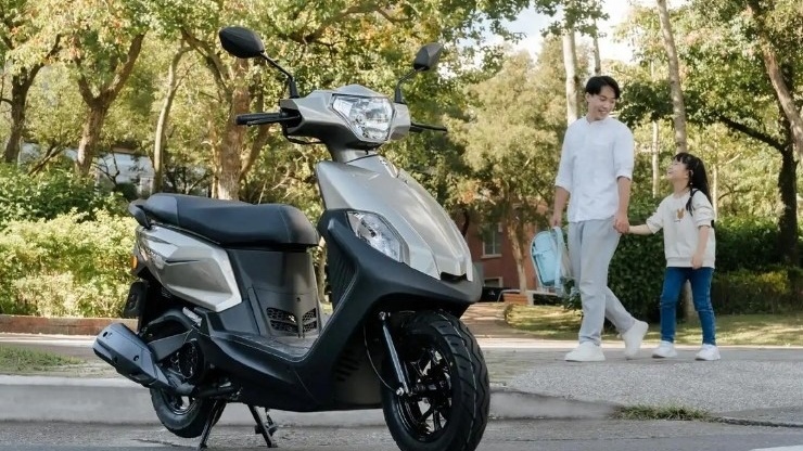 Đối thủ mạnh của Honda LEAD ‘xăng ăn như ngửi’, cốp rộng để vừa 2 chiếc mũ bảo hiểm: Giá bán có khiến khách hàng Việt ‘siêu lòng’?
