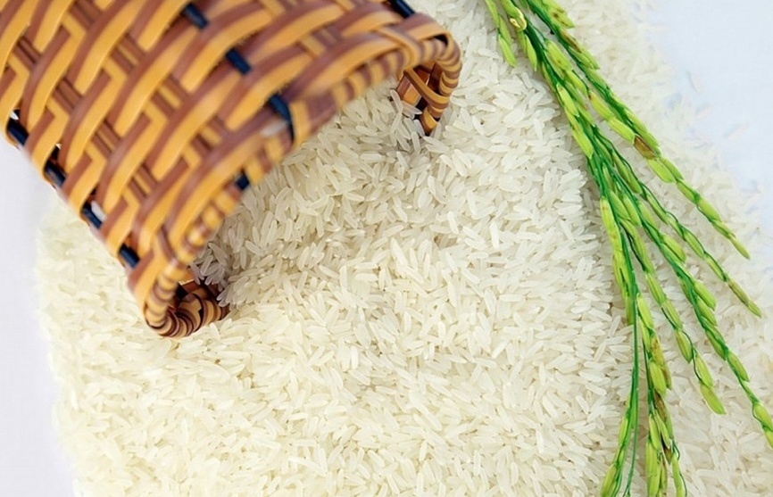 ‘Lật tẩy’ đường dây sản xuất hàng giả sau 6 tháng theo dõi: Mặt hàng chủ yếu là gạo và rượu, ước tính giá trị lên tới 2.500 tỷ đồng