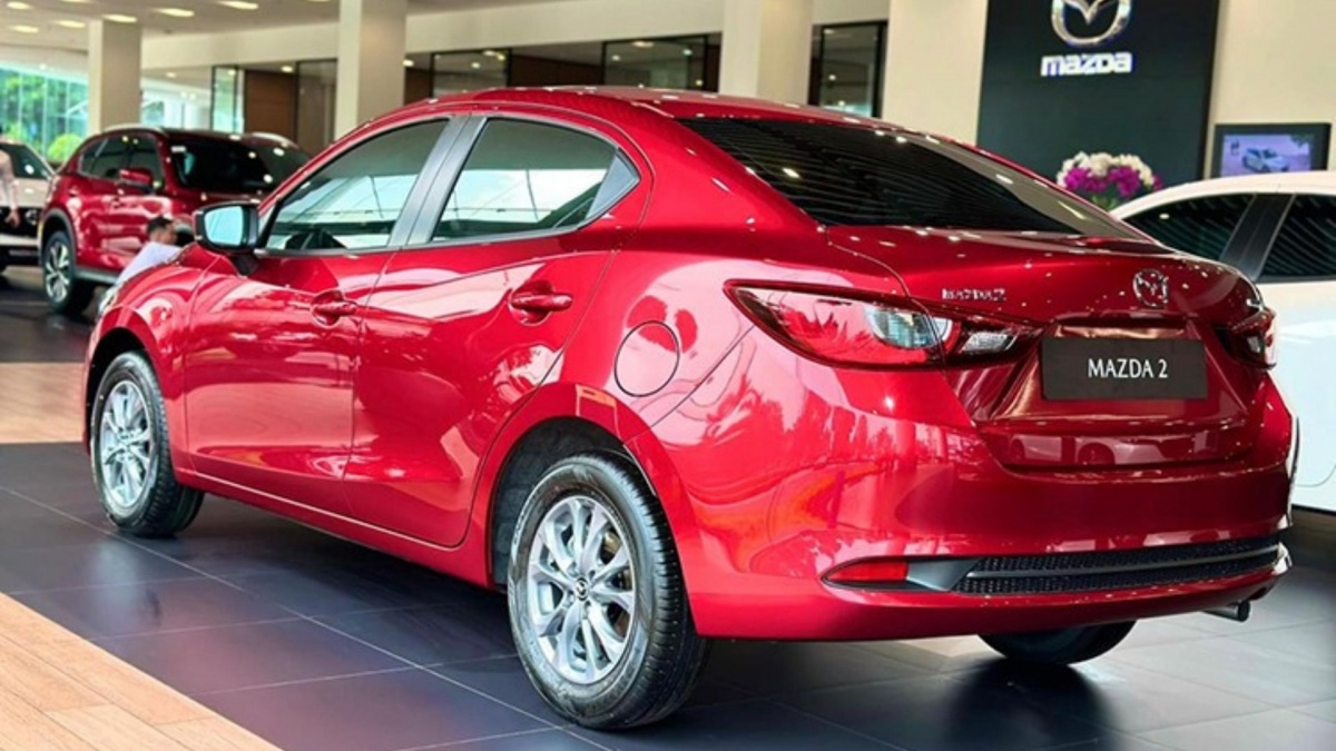 Mazda2 giảm còn 400 triệu: Giá rẻ nhưng vẫn 'ăn đứt' nhiều đối thủ sedan hạng A