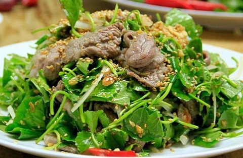 Rau dại 'bỏ làng ra phố', lên mâm nhà giàu: Giá tới  90.000 đồng/kg, tốt ngang 'nhâm sâm, thuốc bổ'