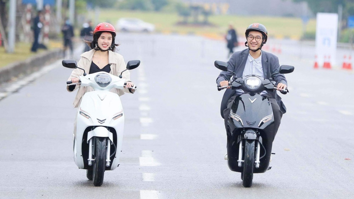 Hà Nội kiến nghị hỗ trợ người dân đổi xe máy xăng cũ lấy xe điện