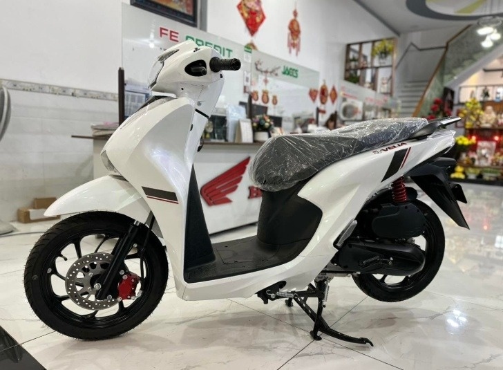 Xe ga nội địa Việt được ví như 'con lai Vision - SH', giá dưới 23 triệu đồng, chạy 100km chỉ tốn chưa tới 2 lít xăng
