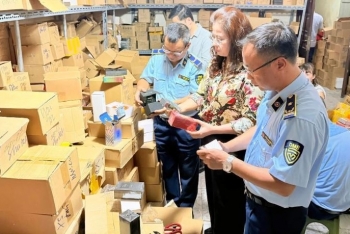 Hà Nội ra đòn mạnh chống hàng giả: 2.176 vụ kiểm tra, tổng tiền phạt gần 34 tỷ, tiêu hủy hàng hóa vi phạm trị giá hơn 41 tỷ đồng