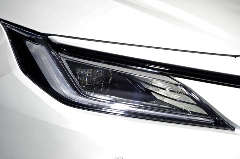 Toyota Vios ra mắt phiên bản hybrid vào tháng 8/2025: Tiện nghi và an toàn vượt phân khúc, giá bán có rẻ để ‘đấu’ với Honda City?