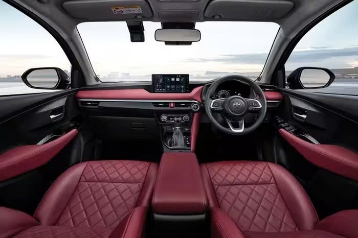 Toyota Vios ra mắt phiên bản hybrid vào tháng 8/2025: Tiện nghi và an toàn vượt phân khúc, giá bán có rẻ để ‘đấu’ với Honda City?