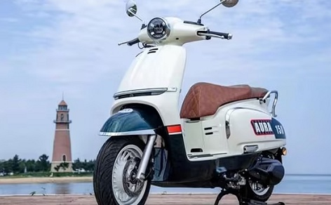 'Tân binh' xe tay ga cổ điển giá chưa đến 40 triệu đồng vừa ra mắt có gì đặc biệt?