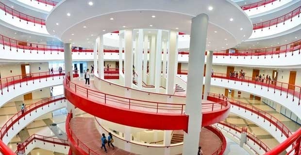 Ngôi trường là lò đào tạo nhân sự lương cao bậc nhất Việt Nam