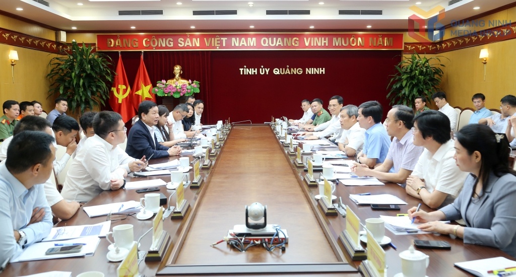 Quảng Ninh đề nghị FPT nghiên cứu siêu dự án công nghệ quy mô gần 4.800 tỷ đồng