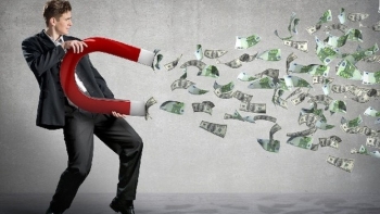 VN-Index tăng thêm 12 điểm: Sau VIC, nhóm VN30 có thêm cổ phiếu vượt mốc 100.000 đồng