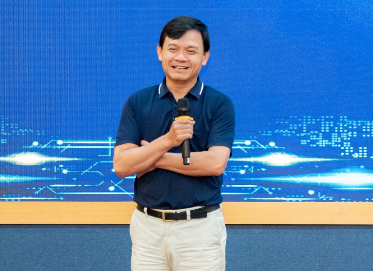 Shark Phú nói rõ mặt trái của ngành bán dẫn, thừa nhận ‘không trải hoa hồng’: Học sinh muốn theo học phải đạt yêu cầu ‘cứng’