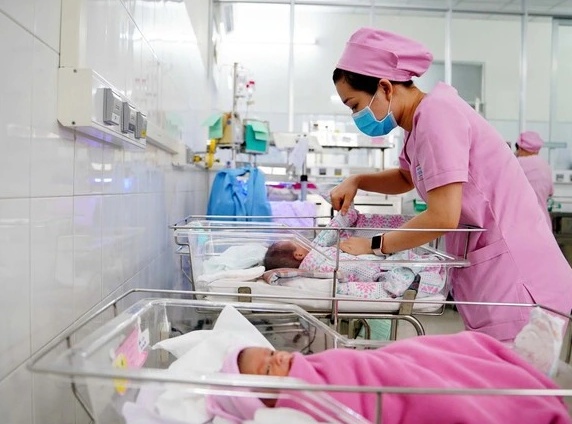 Bộ trưởng Bộ Y tế: Mức sinh của Việt Nam đang ở mức thấp nhất lịch sử