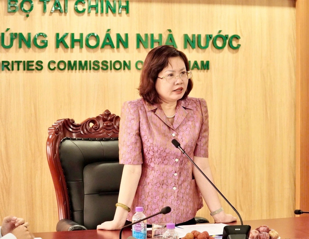 Thị trường chứng khoán 6 tháng đầu năm ổn định, minh bạch, gần 1 triệu tài khoản mới