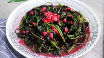 Loại rau dân dã giá chỉ 10.000 đồng/kg nhưng là vựa dưỡng chất hoàn hảo, nhiều canxi hơn cả tôm, ăn mỗi tuần lợi đủ đường