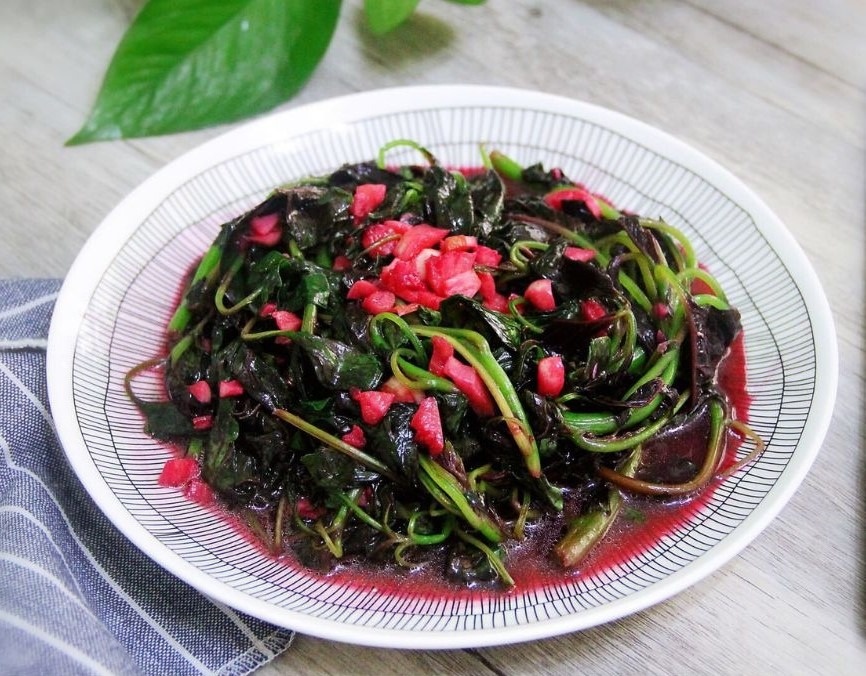 Loại rau dân dã giá chỉ 10.000 đồng/kg nhưng là vựa dưỡng chất hoàn hảo, nhiều canxi hơn cả tôm, ăn mỗi tuần lợi đủ đường