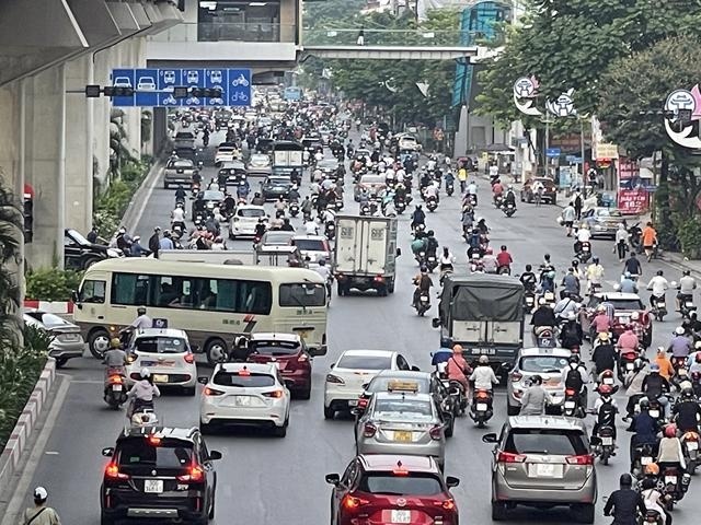 Khoảng 7 triệu xe xăng ở Hà Nội đứng trước nguy cơ bị cấm lưu thông từ 2026