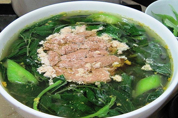 Loại lá nấu lên nhớt nhớt nhưng tốt ngang nhân sâm, được người Nhật cực yêu thích: Chợ Việt bán la liệt, chỉ vài nghìn đồng là mua được
