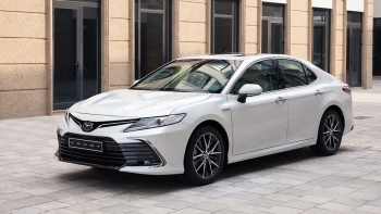 Camry 'ăn trọn' thị phần, Mazda6 và Accord sắp bị xóa sổ khỏi bản đồ sedan cỡ D tại Việt Nam?