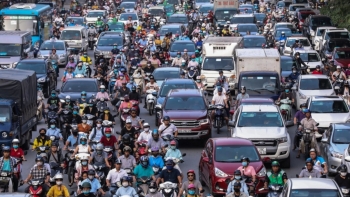 Dừng xe máy xăng trong vành đai 1 từ 1/7/2026: Hà Nội sẽ hỗ trợ người dân thế nào?