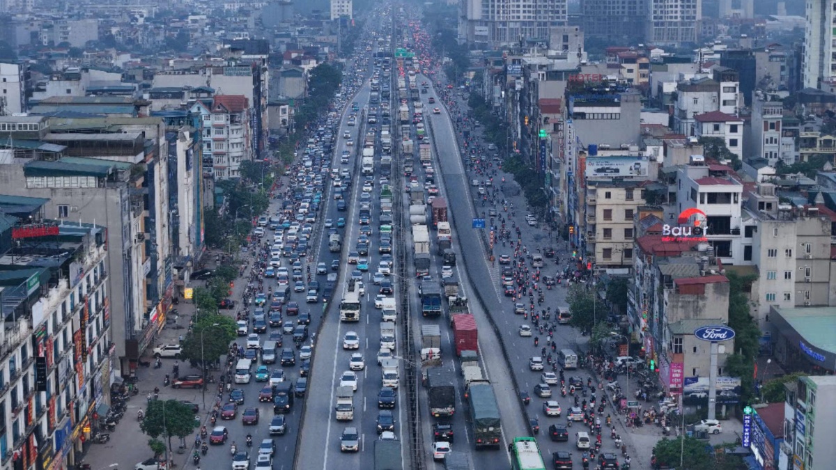 Dừng xe máy xăng trong vành đai 1 từ 1/7/2026: Hà Nội sẽ hỗ trợ người dân thế nào?