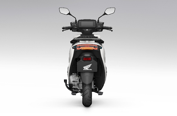 Honda Việt Nam chính thức cho thuê xe máy điện CUV e: tại 3 thành phố lớn: Cọc 2 triệu, giá 1,47 triệu/tháng