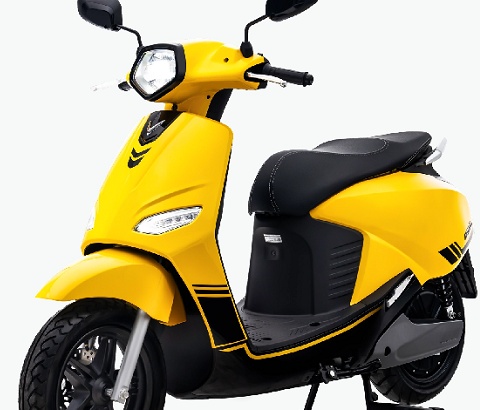 Chạy 194 km/lần sạc, công nghệ thông minh vượt trội, giá 'siêu mềm': Mẫu xe máy điện mới của VinFast hút khách