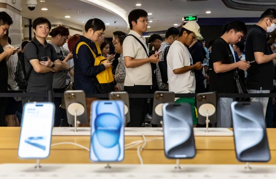 Trung Quốc chi 42 tỷ USD kích cầu tiêu dùng, Việt Nam có một 'nhà bán lẻ vĩ đại' đang đi xa hơn