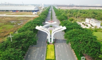Một doanh nghiệp BĐS báo lãi gấp 3 lần, cổ phiếu liên tục trần tím