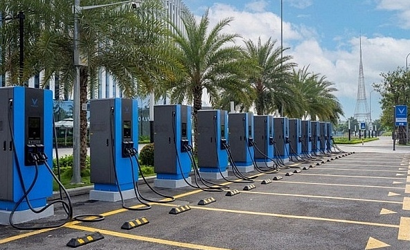 Huế 'kích hoạt' kế hoạch xe điện toàn thành phố, Vingroup (VIC) đón đầu triển khai hạ tầng và dịch vụ