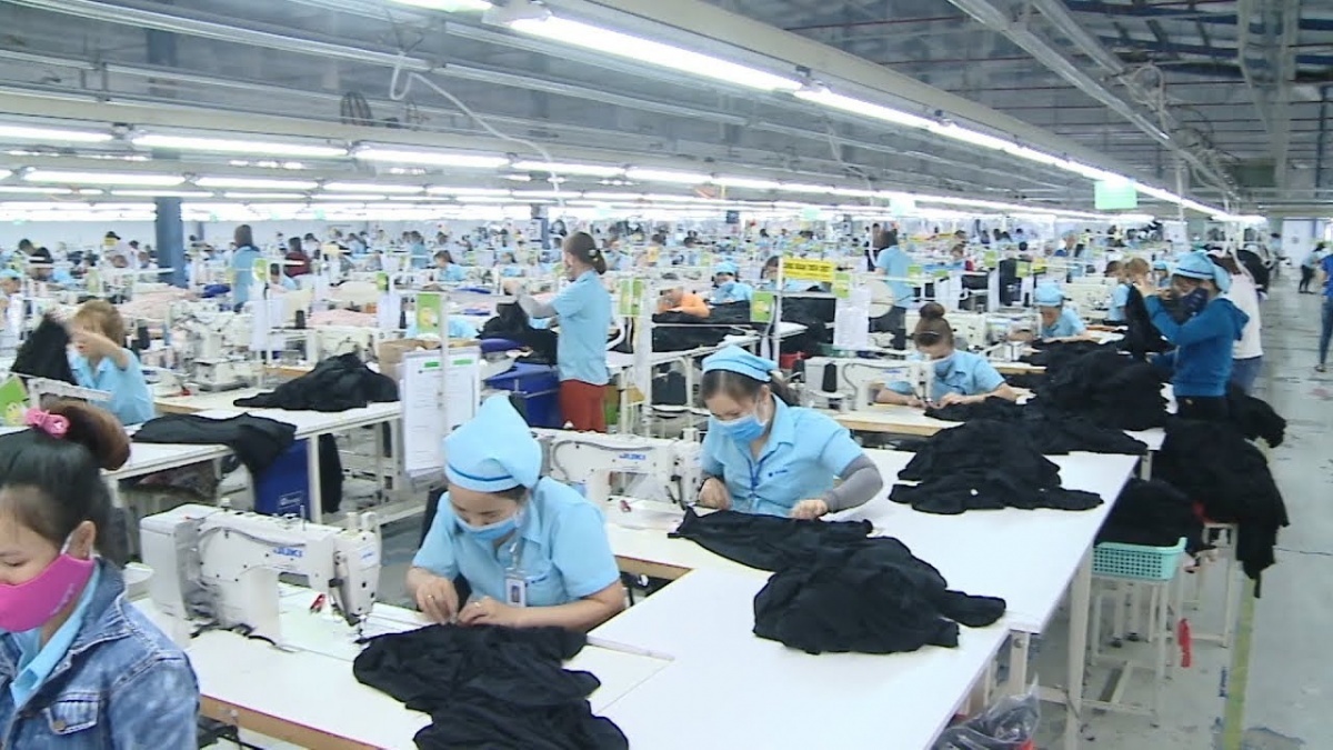Lãi đậm bất chấp thuế Mỹ, đại gia dệt may 'nuôi' gần 48.000 lao động với mức lương cao