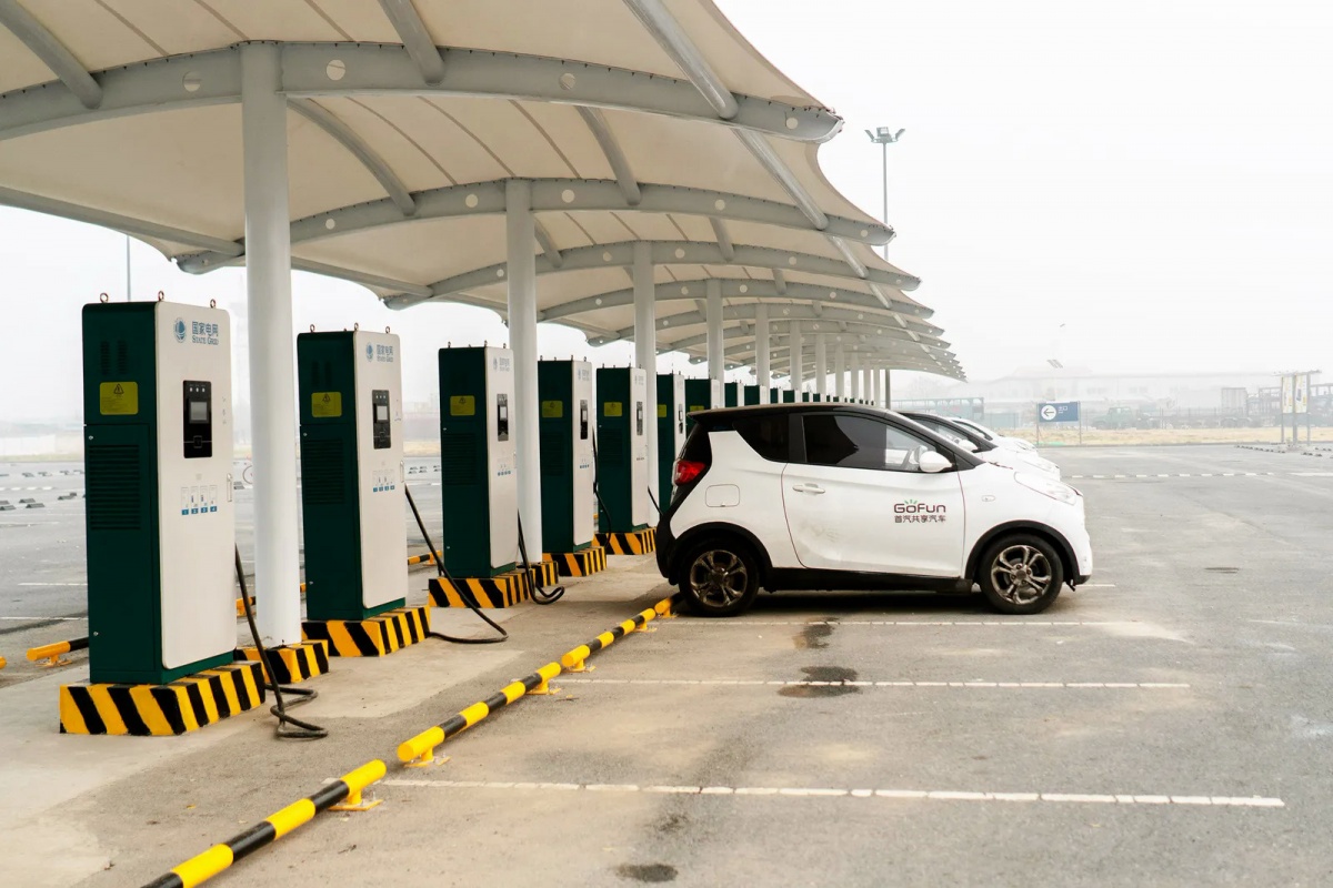 Trung Quốc vượt xa Mỹ và châu Âu, dẫn đầu toàn cầu về mạng lưới trạm sạc nhanh xe điện