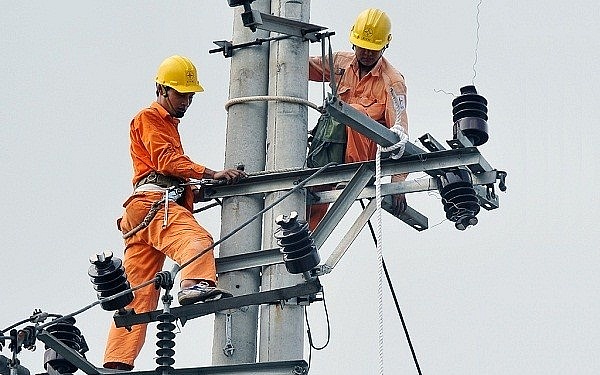 Điện lực TP. HCM lỗ hơn 400 tỷ trong nửa đầu năm 2025
