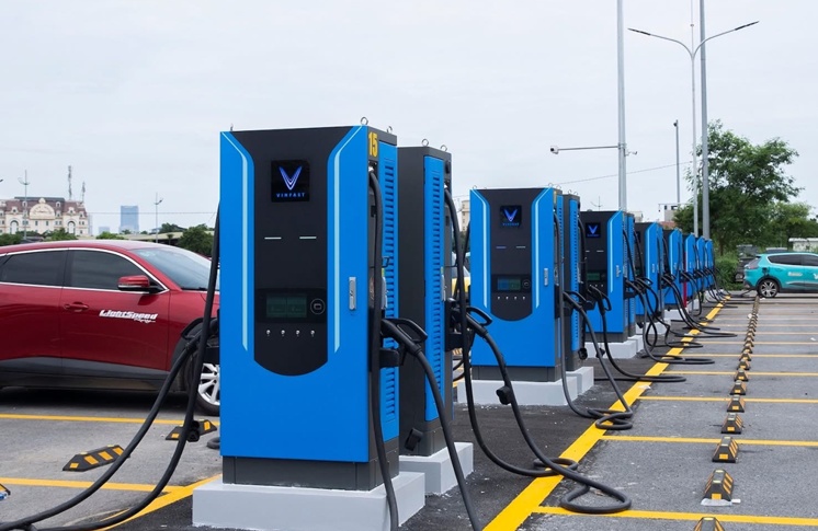 VietinBank rót 4.000 tỷ đồng tín dụng ưu đãi cho các chủ đầu tư trạm sạc V-Green