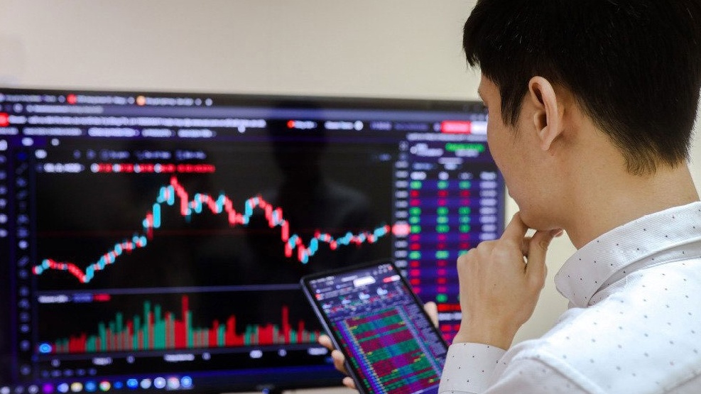 Cổ phiếu đáng chú ý ngày 24/7: PC1, VCG, HDG