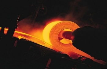 Giá thép Trung Quốc vọt đỉnh 4 tháng nhờ chính sách xoá bỏ dư thừa và công bố siêu dự án thuỷ điện