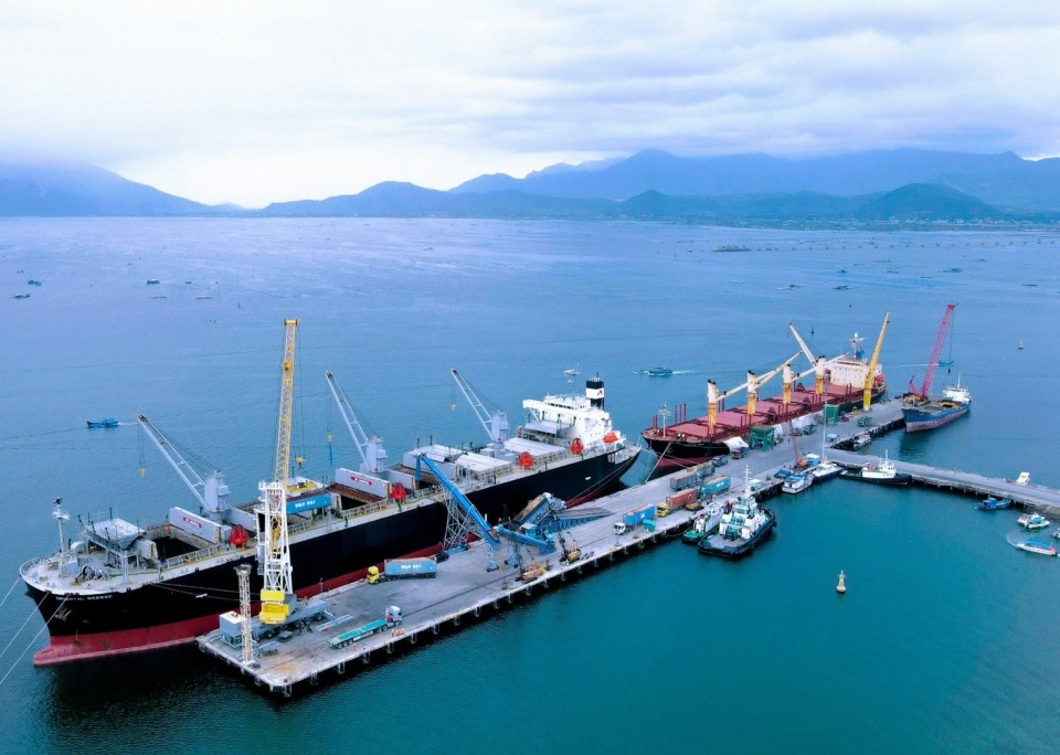 Kiến nghị nâng cấp Cảng Cam Ranh thành cảng xanh, thông minh hàng đầu khu vực