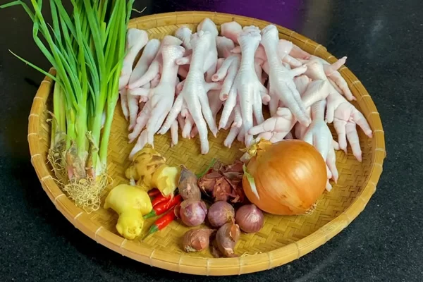 Chân gà 'lên đời': Từ phần 'thừa' bị bỏ đi đến đặc sản gây nghiện từ bàn nhậu đến nhà hàng