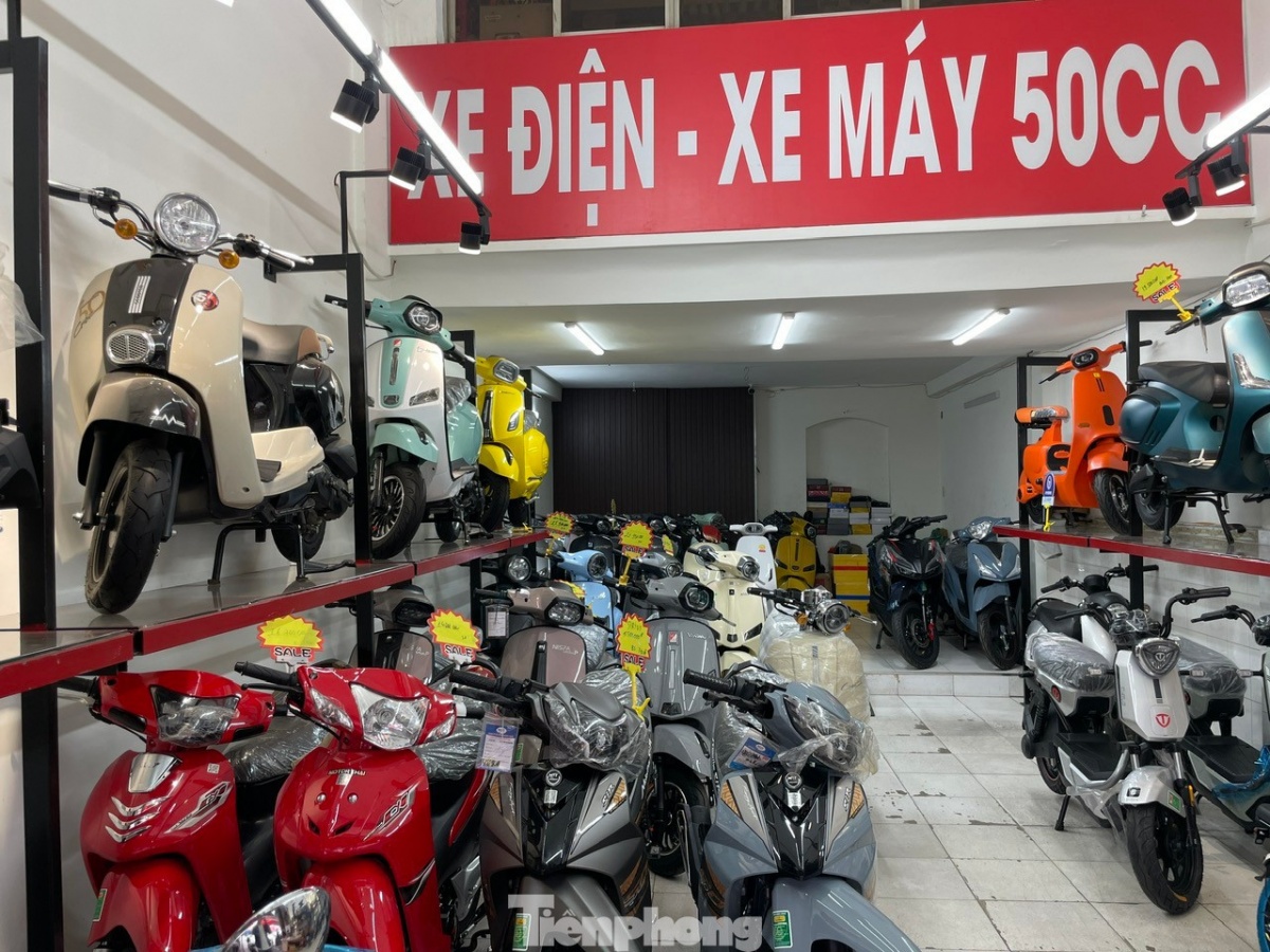 Chuyển 400.000 xe xăng sang xe điện: TPHCM tung loạt chính sách hỗ trợ 'chưa từng có' cho tài xế