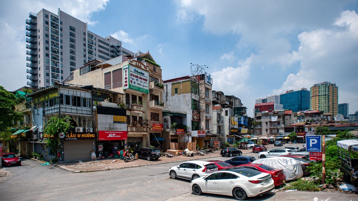 Những địa điểm 'vàng' dự kiến trở thành trạm sạc xe điện ở Hà Nội