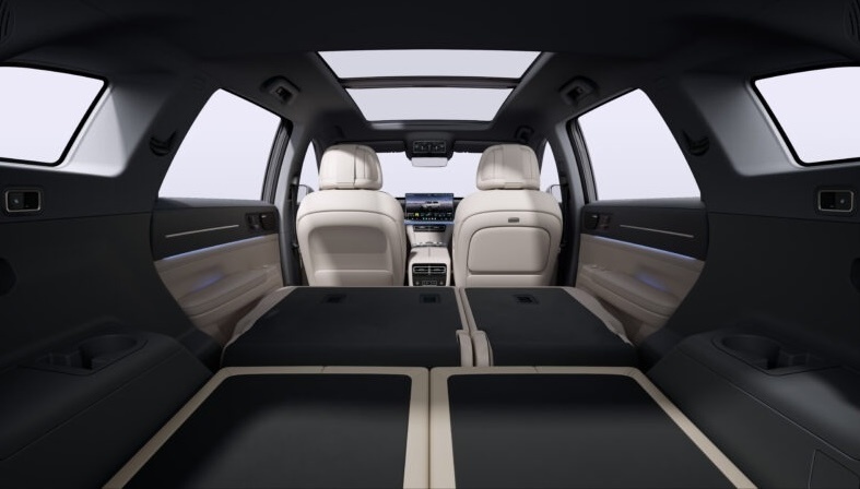 Mẫu SUV hybrid sạc điện với giá bán ‘rẻ như cho’: Chạy xa tới 1.500km, nội thất rộng rãi, dễ cho Mazda CX-5 ‘về nhì’