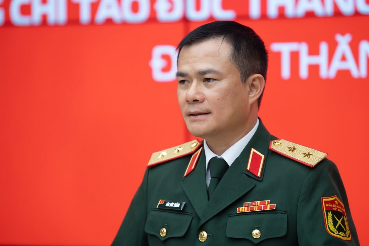 Chủ tịch Tào Đức Thắng trở thành người thứ hai tại Viettel được phong quân hàm Trung tướng