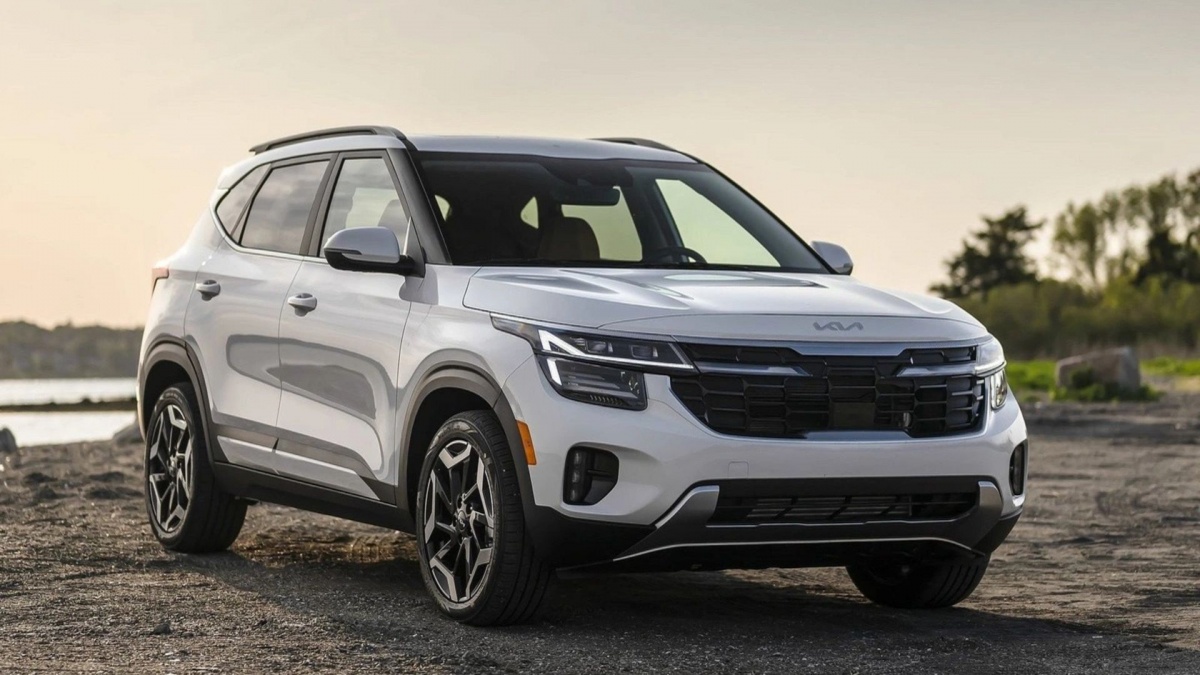 Kia Seltos thế hệ mới sắp ra mắt: Bổ sung hybrid, chạy 100km tốn chưa đến 100.000 đồng