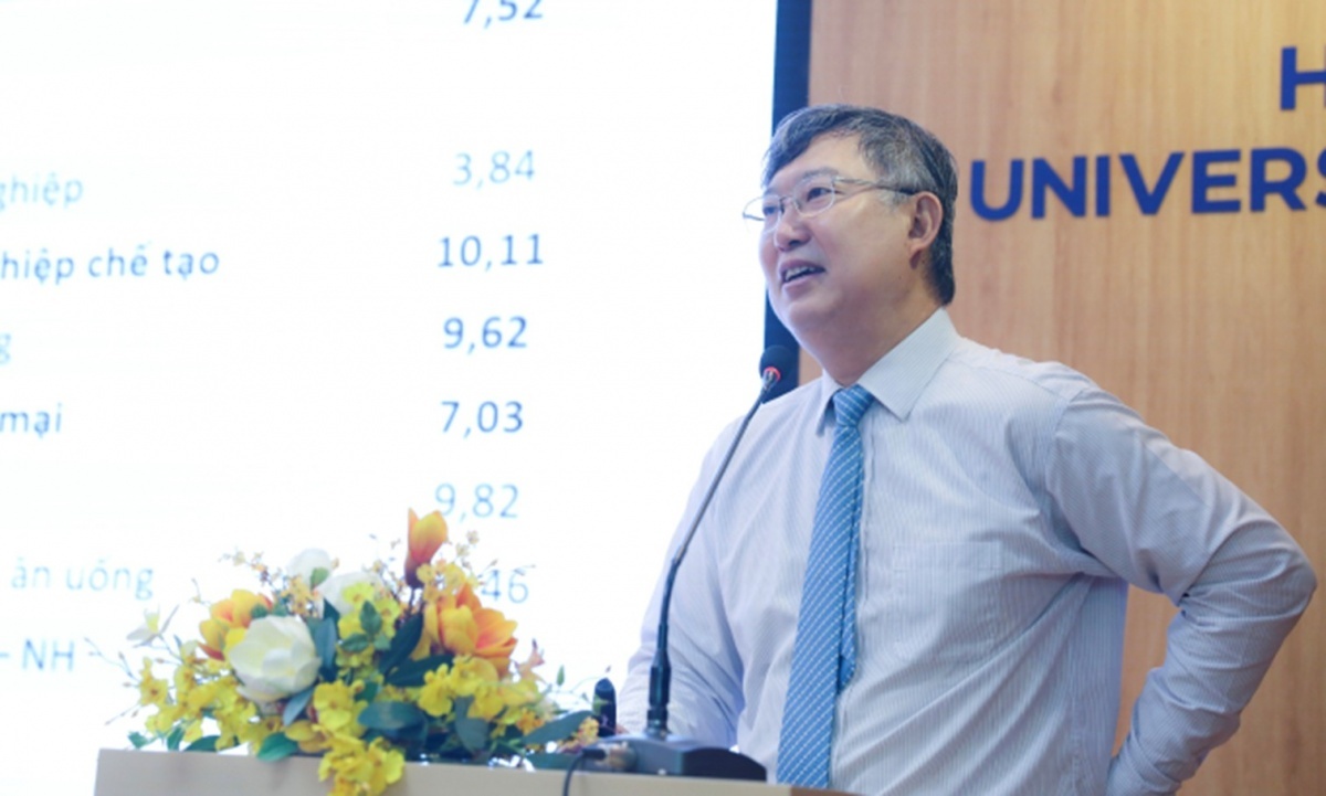 TS. Nguyễn Xuân Thành: Để đạt mục tiêu tăng trưởng 8,3-8,5%, xuất khẩu cả năm cần tăng 17%