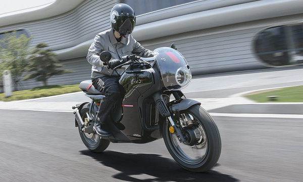 Mẫu xe điện 'cafe racer' mới toanh của Honda sắp về Việt Nam: Trang bị xịn, giá bán giật mình'