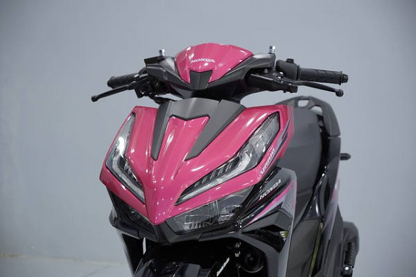 Mẫu xe ga thể thao 'độc lạ' của Honda vừa về Việt Nam: Màu mới cuốn hút, giá bao nhiêu?