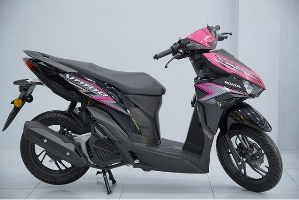 Mẫu xe ga thể thao 'độc lạ' của Honda vừa về Việt Nam: Màu mới cuốn hút, giá bao nhiêu?